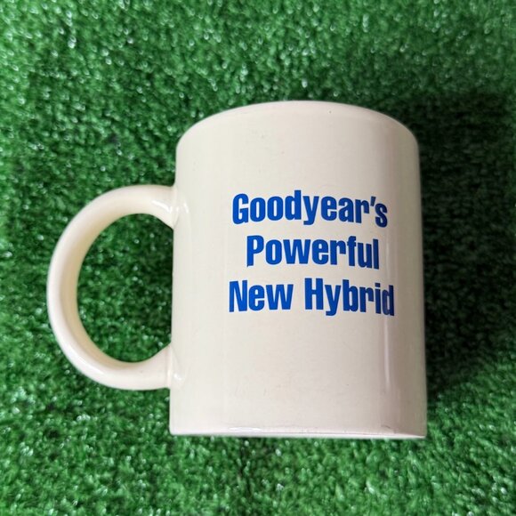 Vintage Goodyear Tires Coffee Mug 10oz Iconic DT 710 Radial Advertisement RARE - Picture 5 of 7